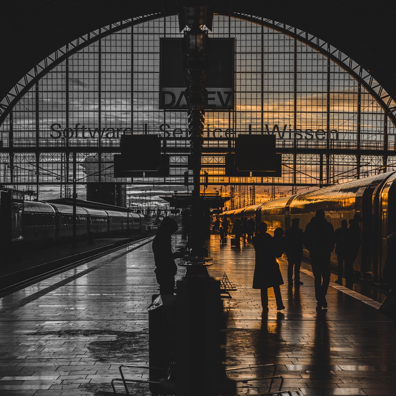 Maximizing ROI: Why Investing in Software as a Service Pays Off